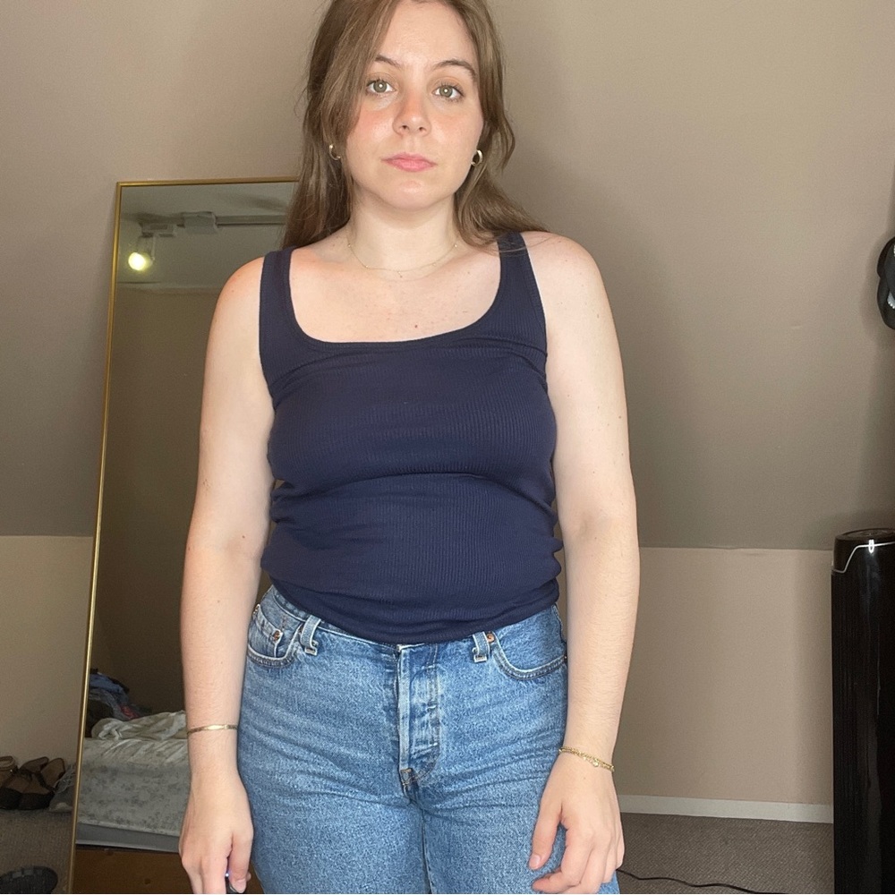 Blue ribbed tank
